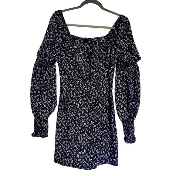 Country Cottagecore Dress M Black White Lavendar Daisy Floral Puff Sleeve Farm - Picture 1 of 9